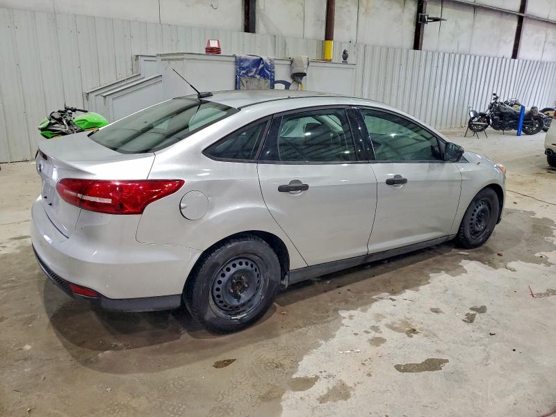 Photo 3 from auction – 2017 FORD FOCUS S with VIN 1FADP3E24HL302884