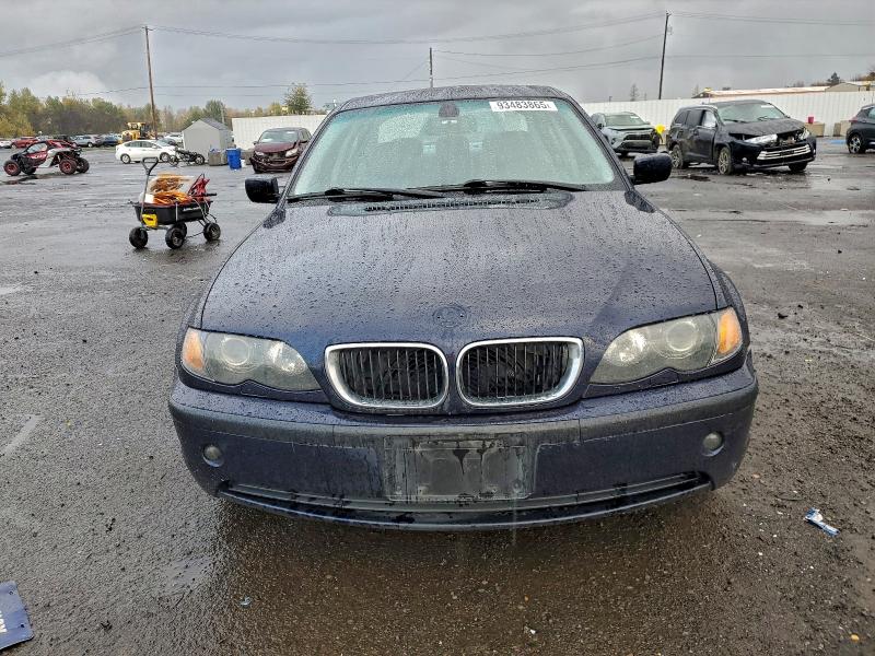 Photo 5 from auction – 2005 BMW 325 I with VIN WBAEV33455KX09409