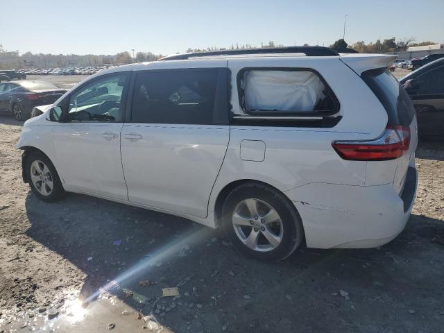 Photo 2 from auction – 2017 TOYOTA SIENNA LE with VIN 5TDKZ3DC9HS803743