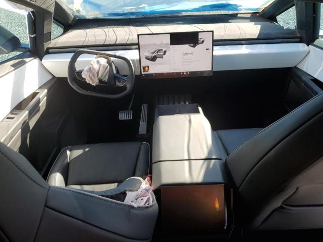 Photo 8 from auction – 2025 TESLA CYBERTRUCK with VIN 7G2CEHEEXSA060691