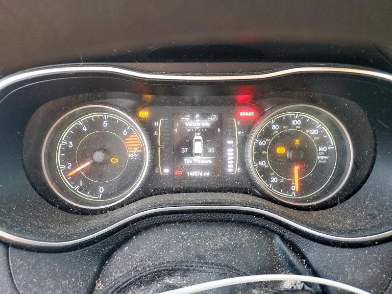 Photo 9 from auction – 2019 JEEP CHEROKEE L with VIN 1C4PJLCB0KD264390