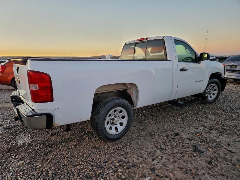 Photo 3 from auction – 2008 CHEVROLET SILVERADO with VIN 1GCEC14XX8Z160453