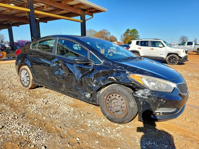 Photo 4 from auction – 2016 KIA FORTE LX with VIN KNAFK4A60G5559850