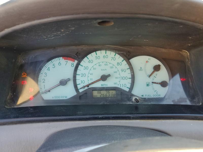 Photo 9 from auction – 2004 TOYOTA COROLLA CE with VIN JTDBR32E842017647