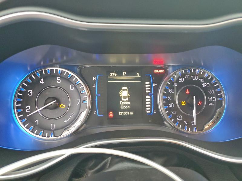 Photo 9 from auction – 2016 CHRYSLER 200 with VIN 1C3CCCAB1GN167975