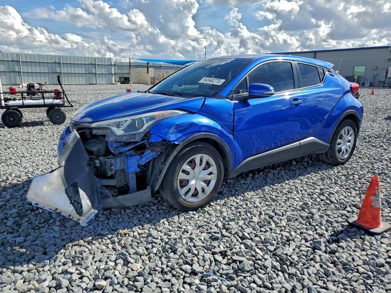 TOYOTA C-HR XLE 2019 with VIN NMTKHMBX2KR098501 - Photo from auction