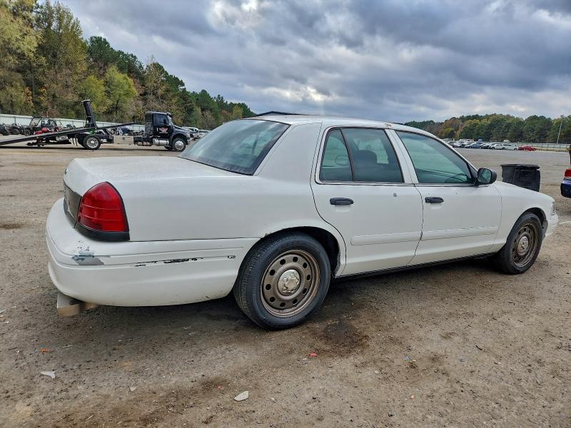 Zdjęcie 3 z aukcji – 2004 FORD CROWN VICT z VIN 2FAFP71W64X149057
