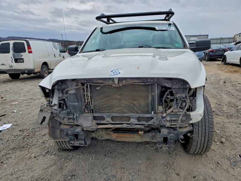 Photo 5 from auction – 2017 RAM 1500 ST with VIN 3C6JR6DT0HG728529