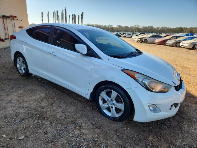 Photo 4 from auction – 2013 HYUNDAI ELANTRA with VIN 5NPDH4AE8DH209992