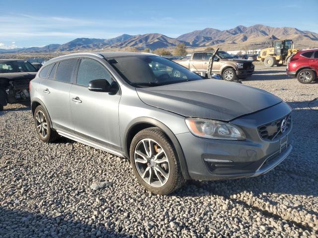 Photo 4 from auction – 2018 VOLVO V60 CROSS with VIN YV440MWK4J2058441