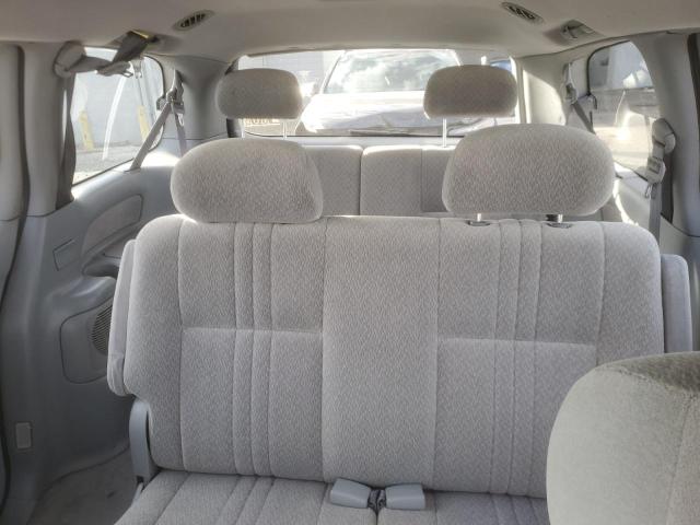 Photo 10 from auction – 2003 TOYOTA SIENNA CE with VIN 4T3ZF19C83U516258