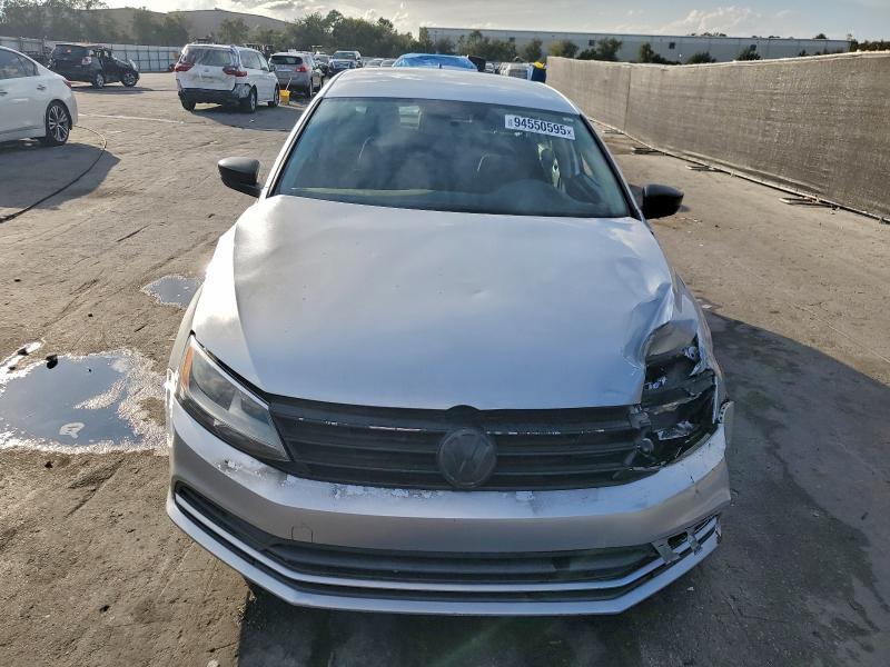 Photo 5 from auction – 2015 VOLKSWAGEN JETTA BASE with VIN 3VW2K7AJ8FM412558
