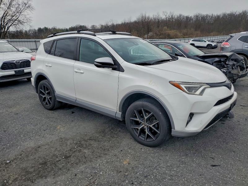 Photo 4 from auction – 2017 TOYOTA RAV4 SE with VIN 2T3JFREV5HW690346