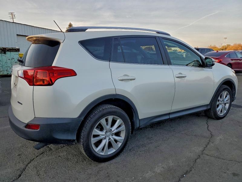 Photo 3 from auction – 2013 TOYOTA RAV4 LIMIT with VIN JTMYFREV8D5000430
