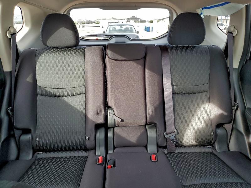 Photo 10 from auction – 2020 NISSAN ROGUE S with VIN JN8AT2MT6LW036633