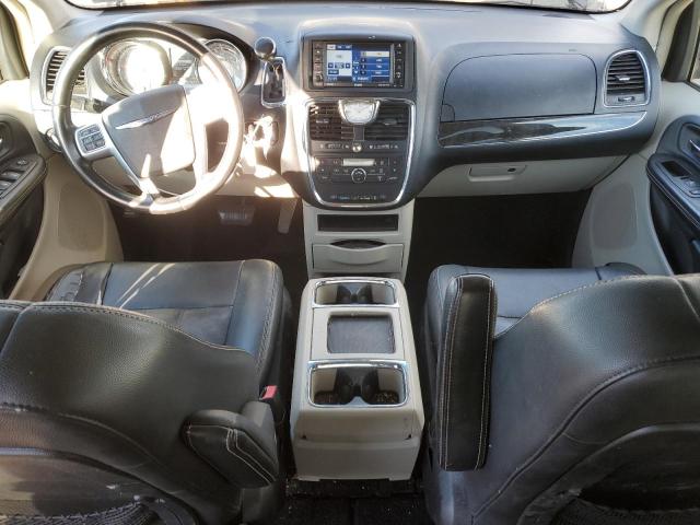 Photo 8 from auction – 2012 CHRYSLER TOWN & COU with VIN 2C4RC1BG4CR215437