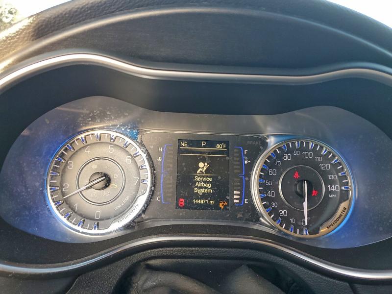 Photo 9 from auction – 2016 CHRYSLER 200 LIMITE with VIN 1C3CCCAB8GN112410