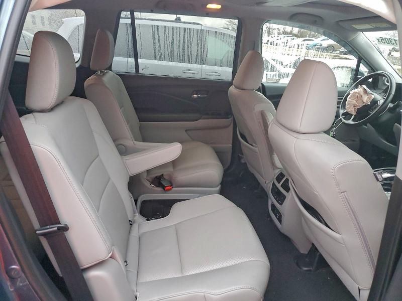 Photo 11 from auction – 2019 HONDA PILOT ELIT with VIN 5FNYF6H02KB060276