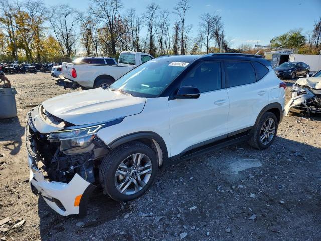 KIA SELTOS S 2021 with VIN KNDEU2AA1M7125177 - Photo from auction
