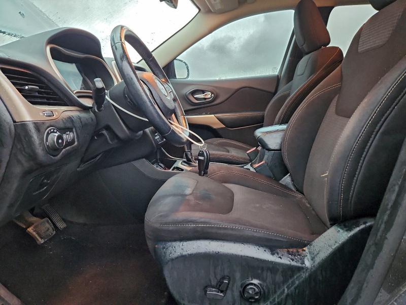 Photo 7 from auction – 2017 JEEP CHEROKEE L with VIN 1C4PJLCB0HW586847