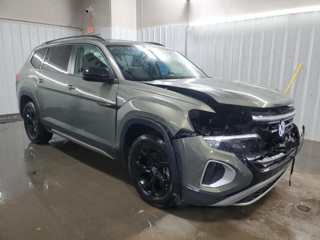 Photo 4 from auction – 2024 VOLKSWAGEN ATLAS PEAK with VIN 1V2CR2CA6RC562191