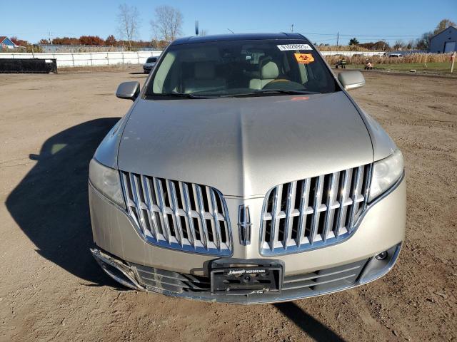 Photo 5 from auction – 2011 LINCOLN MKT with VIN 2LMHJ5AR4BBJ52178