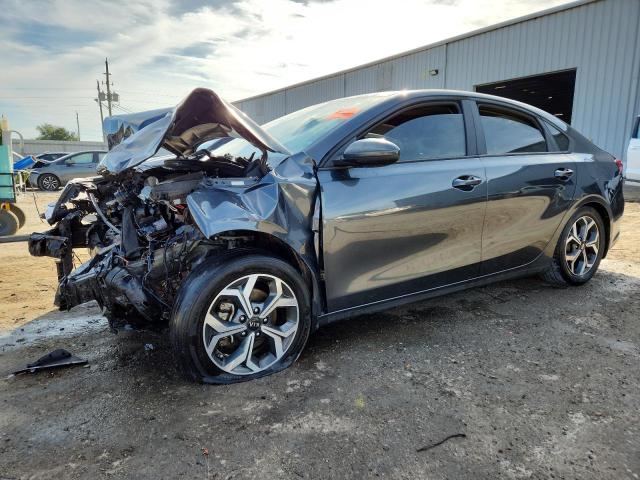 KIA FORTE FE 2021 with VIN 3KPF24AD8ME266392 - Photo from auction