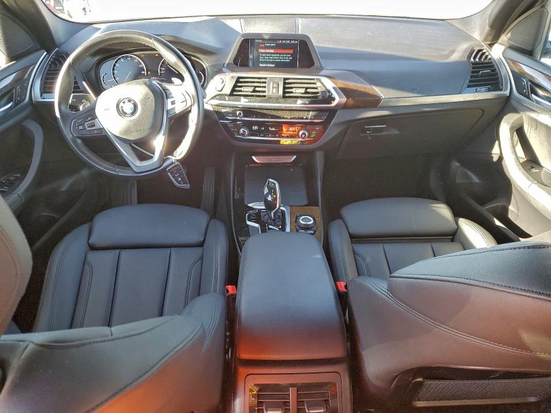 Photo 8 from auction – 2019 BMW X3 SDRIVE3 with VIN 5UXTR7C52KLR45678