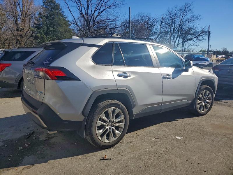 Photo 3 from auction – 2024 TOYOTA RAV4 LIMIT with VIN 2T3N1RFV1RW471769