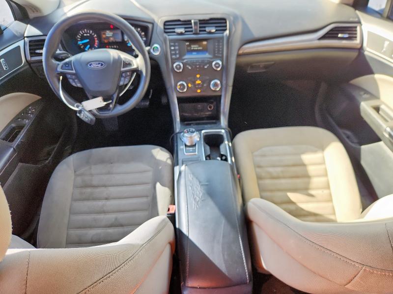 Photo 8 from auction – 2019 FORD FUSION with VIN 3FA6P0G75KR160828