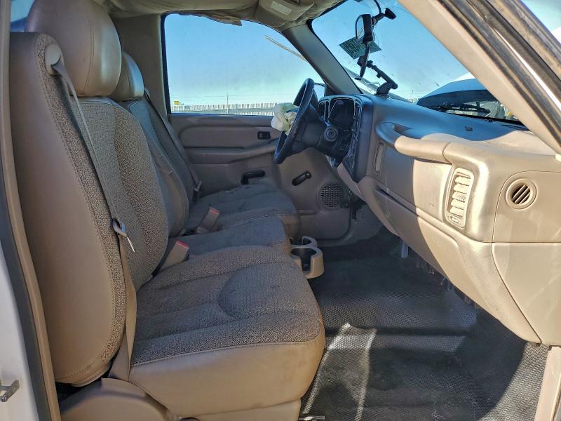 Photo 7 from auction – 2006 CHEVROLET SILVERADO with VIN 1GCEC14V46E291459