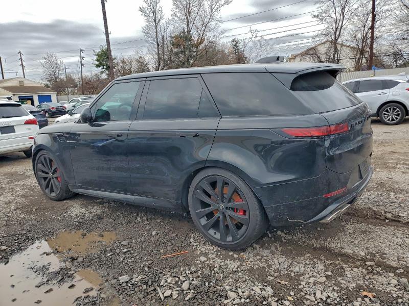 Photo 2 from auction – 2025 LAND ROVER RANGE ROVER SPORT with VIN SAL119E93SA445268