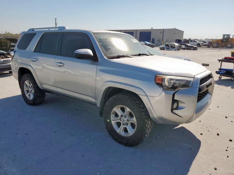 Photo 4 from auction – 2016 TOYOTA 4RUNNER SR with VIN JTEBU5JR9G5286950