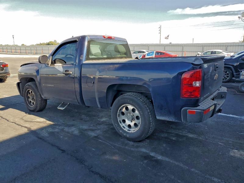 Photo 2 from auction – 2010 CHEVROLET SILVERADO with VIN 1GCPCPEX7AZ161253