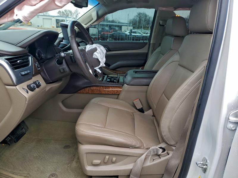 Photo 7 from auction – 2016 CHEVROLET SUBURBAN K with VIN 1GNSKJKC6GR430368