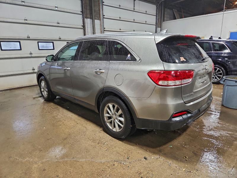 Photo 2 from auction – 2016 KIA SORENTO LX with VIN 5XYPG4A55GG042048