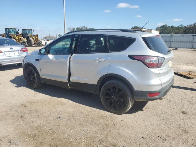 Photo 2 from auction – 2017 FORD ESCAPE SE with VIN 1FMCU0GD0HUD08828
