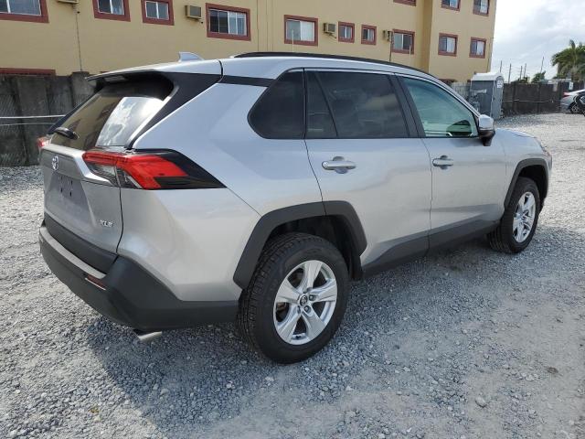 Photo 3 from auction – 2021 TOYOTA RAV4 XLE with VIN 2T3W1RFV4MC087192