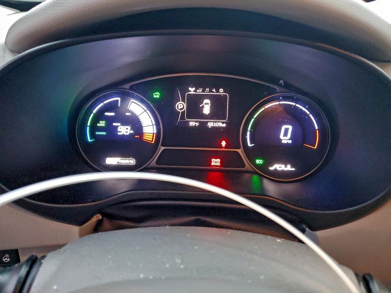 Photo 9 from auction – 2015 KIA SOUL EV with VIN KNDJP3AE0F7001211