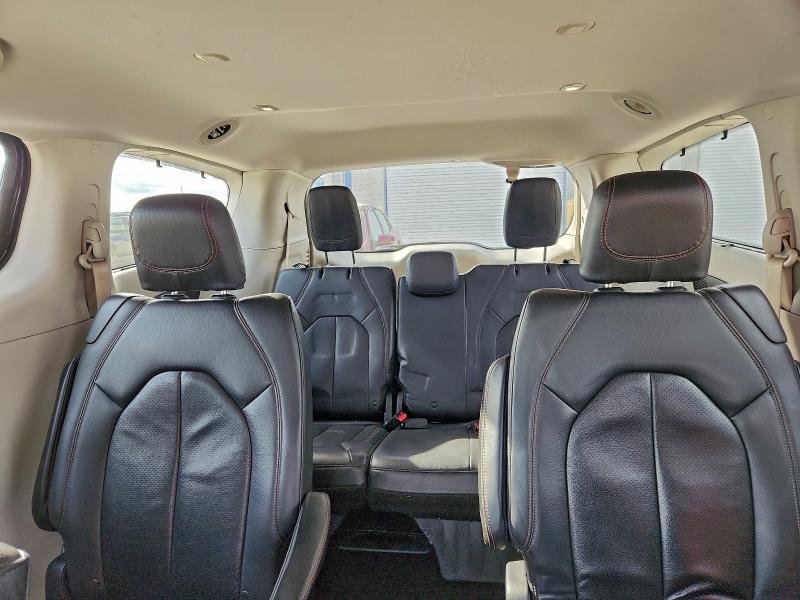 Photo 10 from auction – 2017 CHRYSLER PACIFICA T with VIN 2C4RC1EG3HR796643