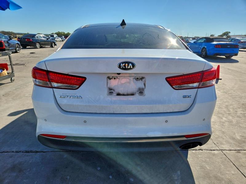 Photo 6 from auction – 2016 KIA OPTIMA EX with VIN 5XXGU4L39GG013077