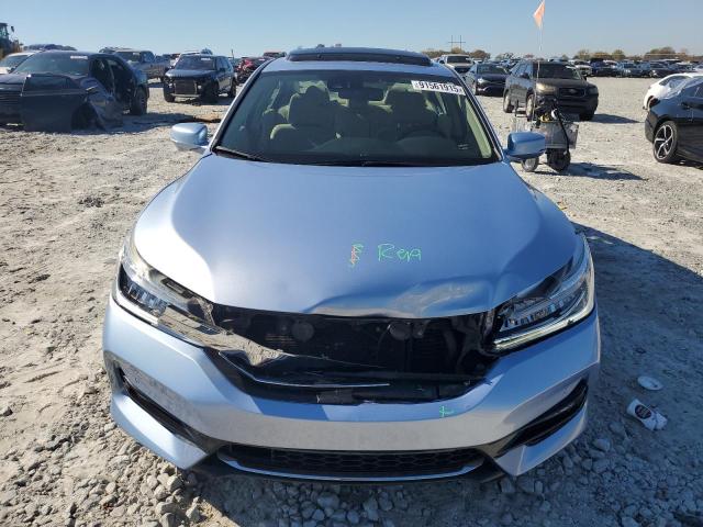 Photo 5 from auction – 2017 HONDA ACCORD TOU with VIN JHMCR6F72HC005669