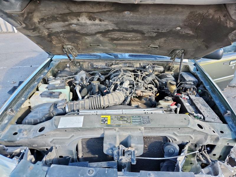 Photo 11 from auction – 2004 FORD EXPLORER S with VIN 1FMZU67K64UC08996