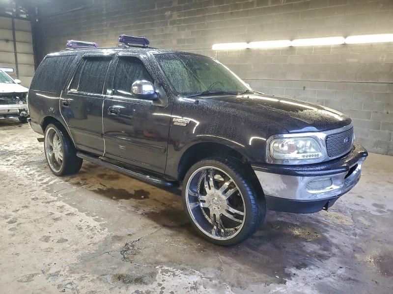 Фото 4 с аукциона – 1998 FORD EXPEDITION с VIN 1FMPU18L4WLC49248