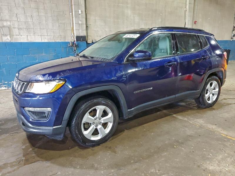 JEEP COMPASS 2017 with VIN 3C4NJCBBXHT690843 - Photo from auction