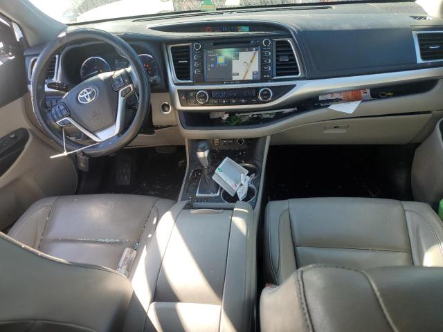 Photo 8 from auction – 2019 TOYOTA HIGHLANDER with VIN 5TDKZRFHXKS560673