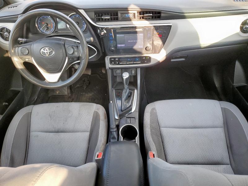 Zdjęcie 8 z aukcji – 2018 TOYOTA COROLLA L z VIN 5YFBURHE1JP810603