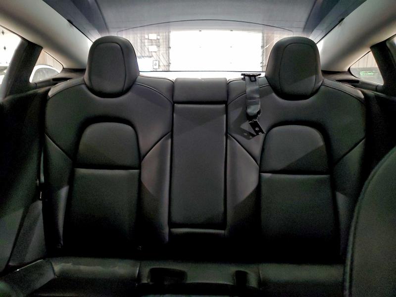 Photo 10 from auction – 2019 TESLA MODEL 3 with VIN 5YJ3E1EB8KF384547