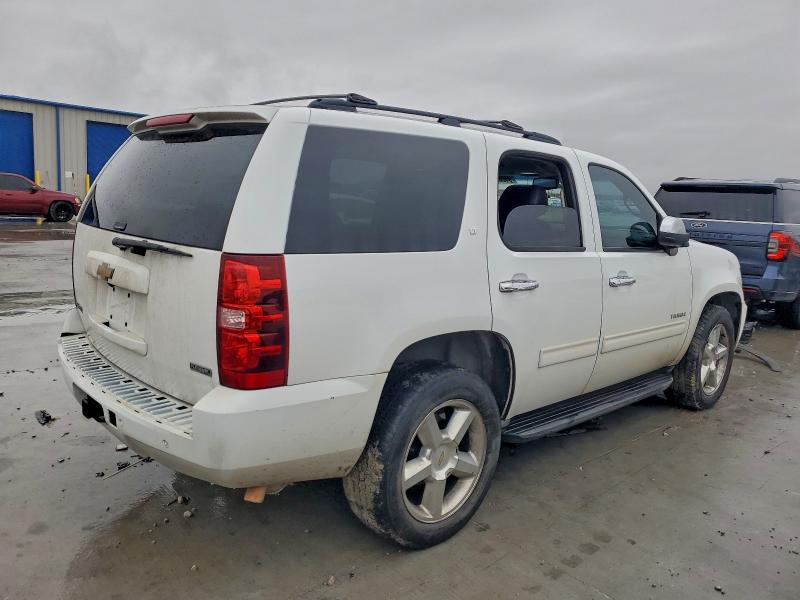 Zdjęcie 3 z aukcji – 2011 CHEVROLET TAHOE z VIN 1GNSCBE03BR368103