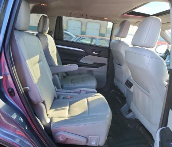Photo 10 from auction – 2018 TOYOTA HIGHLANDER with VIN 5TDJZRFH5JS871812
